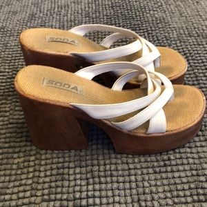 Soda white 70’s style platform sandals. Size 9.